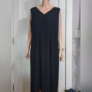 Talbots Black V-Neck Tank Sleeve Midi Dress